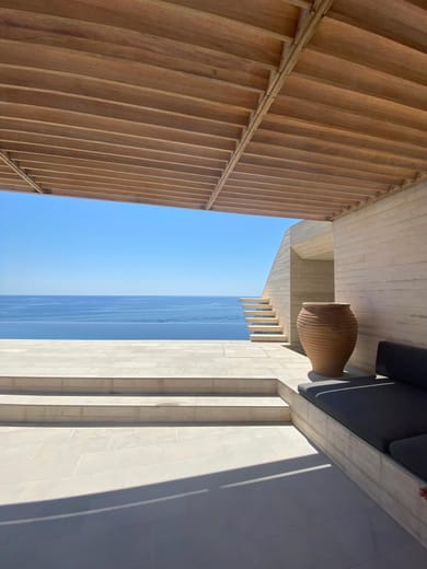HOURGLASS VILLAS MILOS
