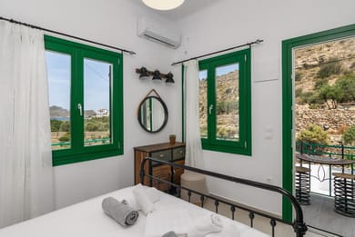 Milos Accommodations Rentals - Image 3