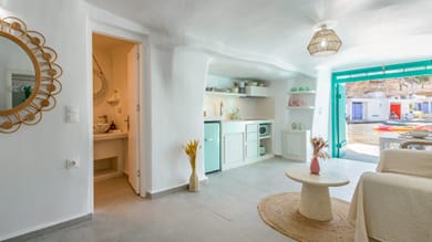 Mimikos Boathouse - Image 2