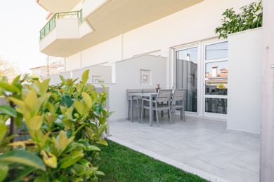 Minthi Boutique Apartments - Image 3