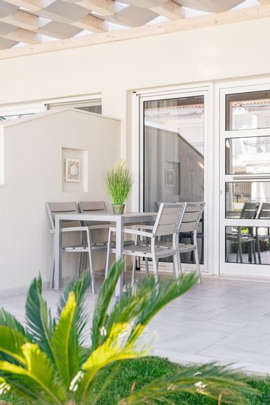 Minthi Boutique Apartments - Image 5