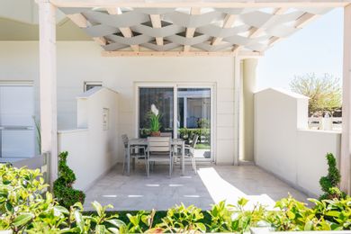 Minthi Boutique Apartments - Image 7