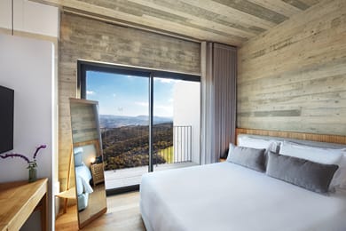 Ezousa Executive Suite