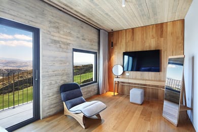 Ezousa Luxe Duplex Suite