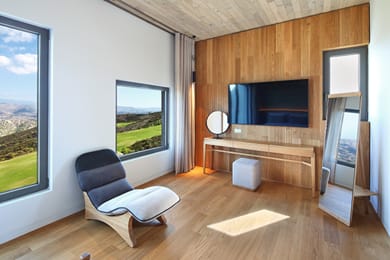 Ezousa Luxe Suite