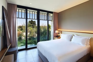 Garden Executive Suite