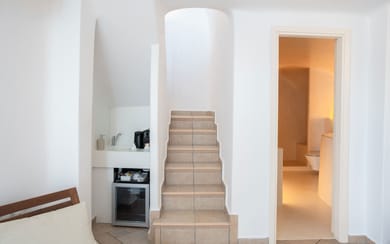 Junior Suite with Caldera View