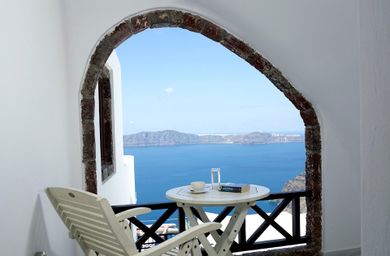 Two Bedroom Maisonette with Caldera View