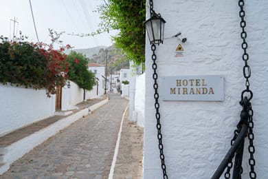 Miranda Hotel Hydra - Image 5