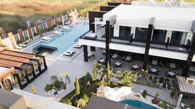 Mirror Hotel - Image 4