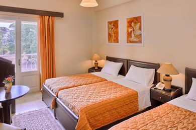 Triple Room with Side Sea View