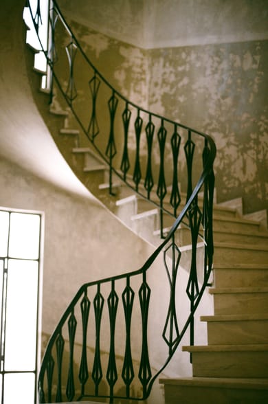 Mona Athens - Image 2