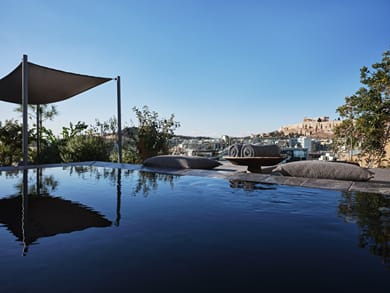 Monastik Living in Athina - Image 3