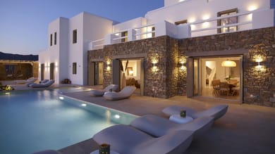 Villa Daphne | 8 Bedrooms | Tourlos