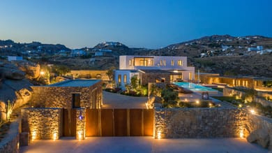 Villa Diamond | 7 Bedrooms | Paradise