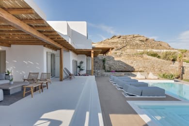Villa Kygo | 5 Bedrooms | Kalafatis
