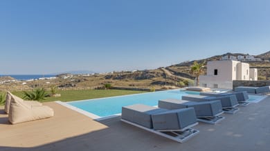 Villa Kygo | 5 Bedrooms | Kalafatis