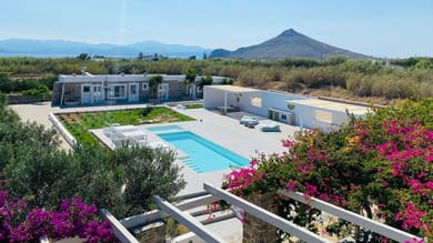 Villa Flora | 5 Bedrooms | Tsoukalia