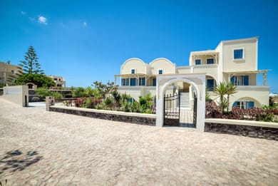 MONOLiTHIA Santorini - Image 2