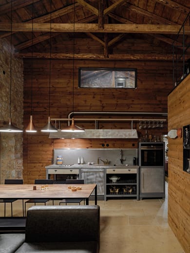 Moreas Peak Lodge - Image 7