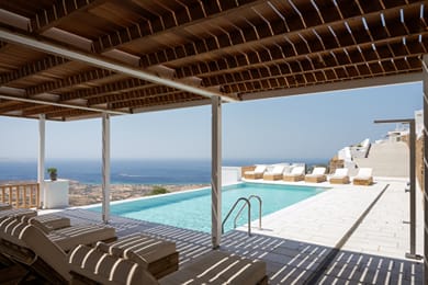 Morfes Luxury Apartments - Image 4