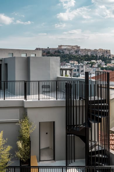 Mosaikon Hostel Athens Rooms - Image 6