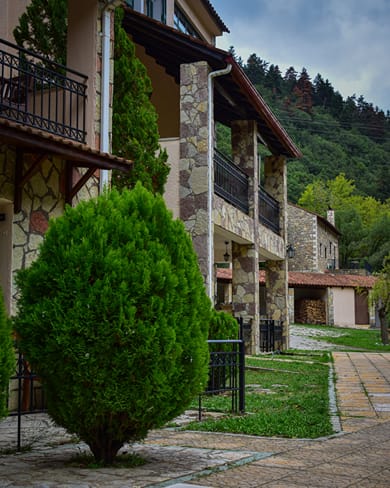 Muntenia Inn Apartments & Suites - Image 4