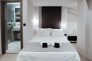 Athens Muses Suites - Image 6