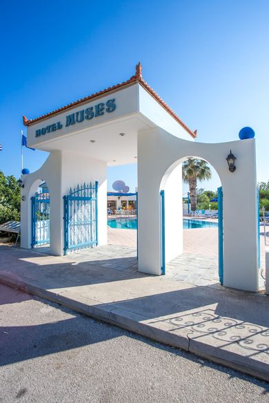 Muses Hotel - Image 3