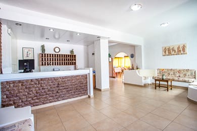 Muses Hotel - Image 6