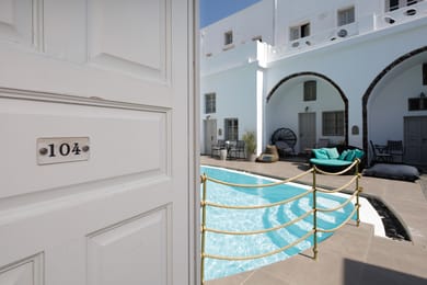 Junior Pool Suite