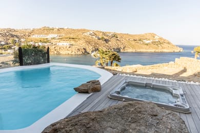 Three-Bedroom Villa with Sea View - Private Pool and Outdoor Hot Tub