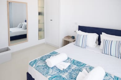 1 Bedroom Deluxe Suite with Sea View | Ornos
