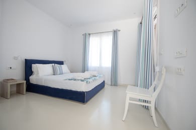 1 Bedroom Deluxe Suite with Sea View | Ornos