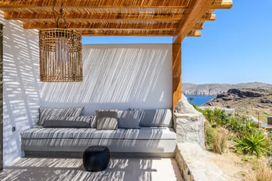 Rock Suite with Jacuzzi  | Panormos