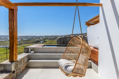 Rock Suite with Jacuzzi  | Panormos
