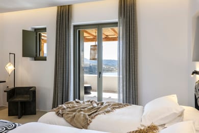 Executive Suite with Jacuzzi | Panormos