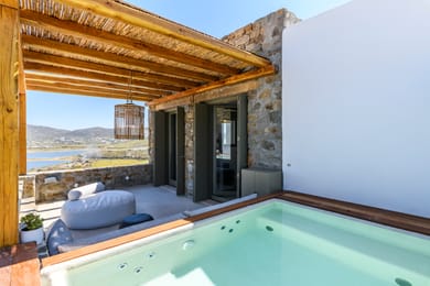 Exclusive Suite with Jacuzzi  | Panormos