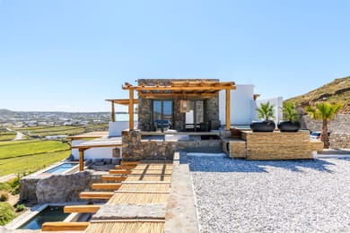Exclusive Suite with Jacuzzi  | Panormos