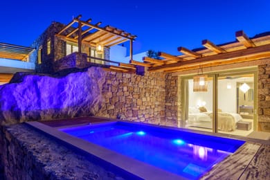 Junior Suite with Jacuzzi | Panormos