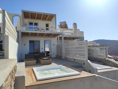 Adonis Suite with Jacuzzi | Merchia Beach