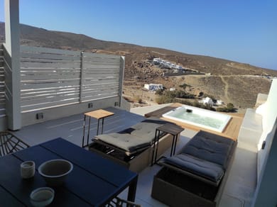 Hermes Suite with Jacuzzi | Merchia Beach