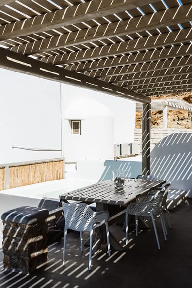 Grey Residence | Merchia Beach