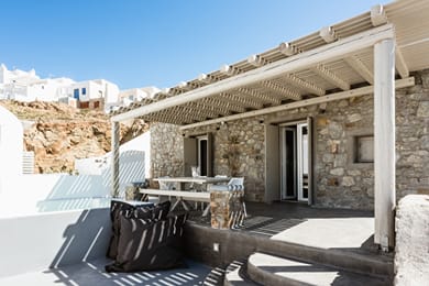 Grey Residence | Merchia Beach