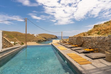 Rock Residence with Outdoor Hydromassage | Merchia Beach
