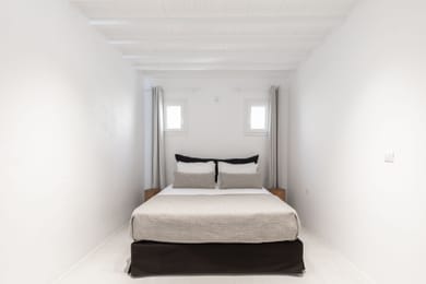 7 Bedroom | Grand Villa | Kalafatis