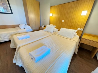 Family Room with Garden View