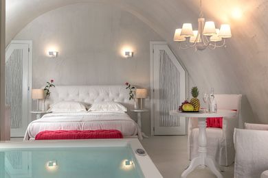 Honeymoon Suite with hot tub