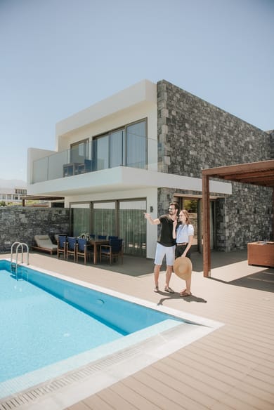 Grand Royal Villa 3 Bedrooms on Three Floors Sea View with Private Pool SweetSpa and Gym