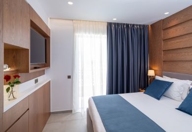 Exclusive Family Suite 2 Bedrooms/1 bathroom Garden /Pool view